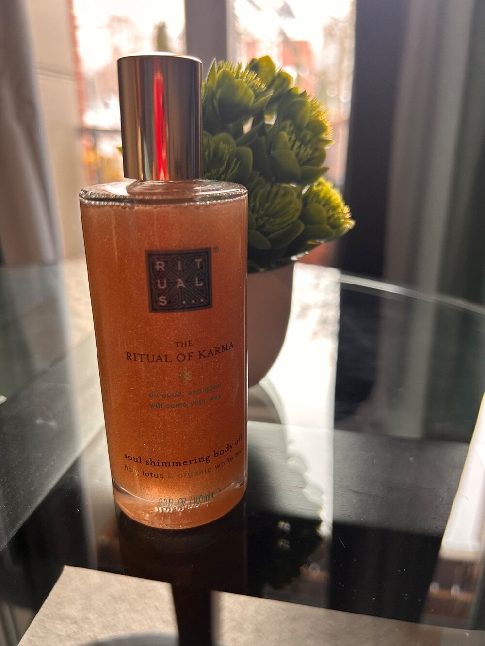 Rituals The Ritual of Karma soul Shimmering Body Oil holy lotus & white tea 3.3